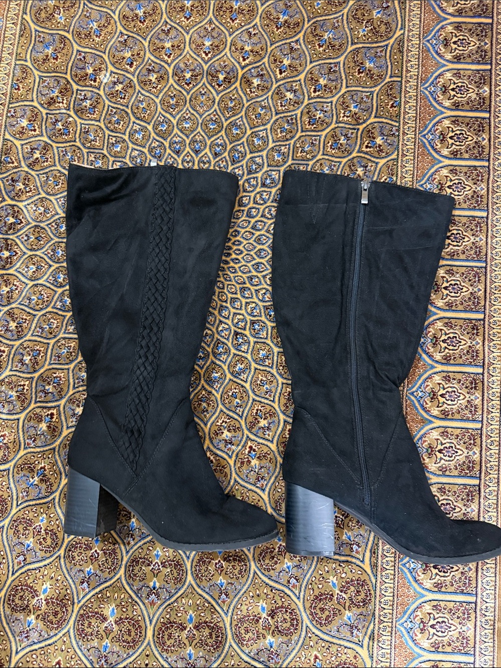 Journee Collection Black Suede Knee High Block Heel Boots 9 XWC
